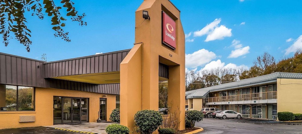 Country Hearth Inn Suites Greenville, Gantt — photo 1