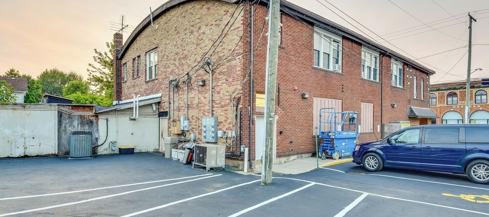 Cozy Couples Getaway < 2 Mi to Lake Michigan!, 肖尔伍德-塔山-哈伯特 — 照片 1