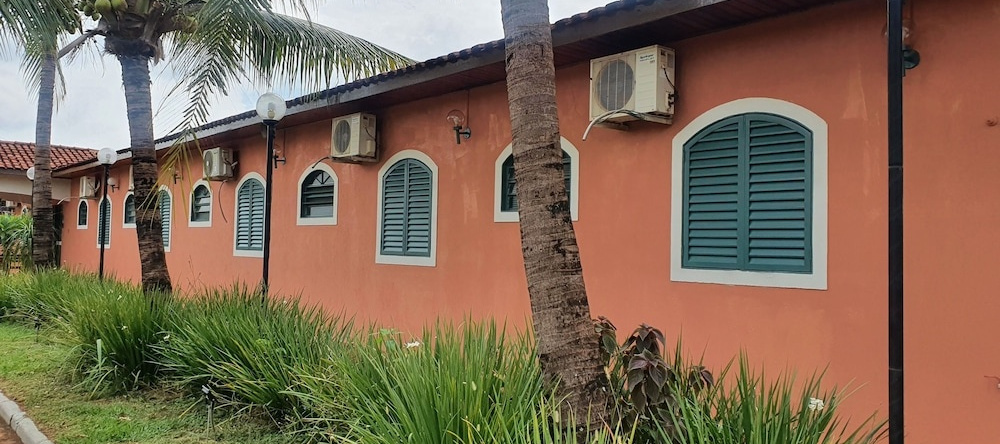 Hotel Recreio Dos Bandeirantes, Сертанзинью — фото 1