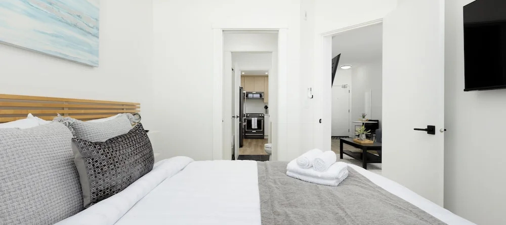 2305-2180 Kelly Ave, 高贵林港 — 照片 1
