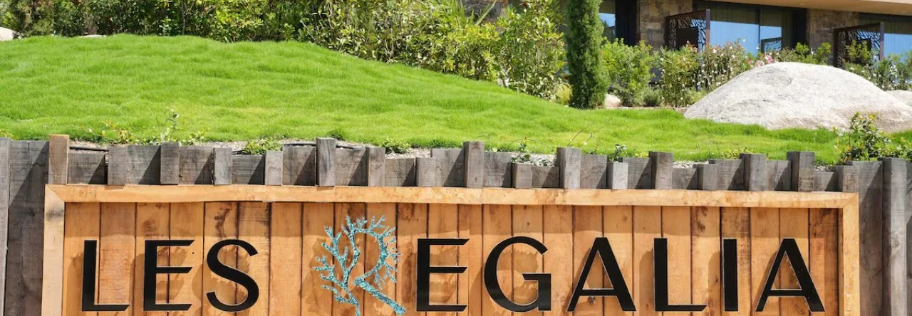 Les Regalia Hotel & Spa, Дзондза — фото 1
