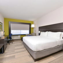 Holiday Inn Express & Suites Kansas City - Lee's Summit by IHG, Lees Summit — photo 3
