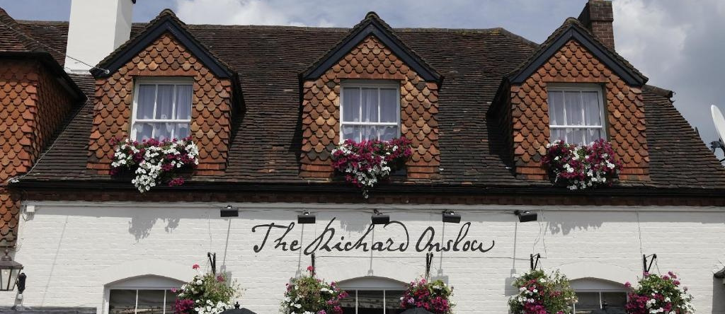 The Richard Onslow, Cranleigh — фото 1