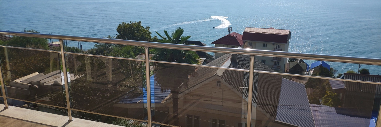 Akvamarin Lait Guest House, 索契 — 照片 1