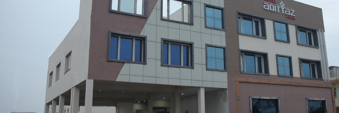 Hotel Adityaz, 瓜廖尔 — 照片 1