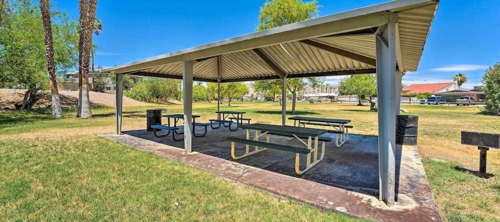 Bullhead City Home < 1/2 Mi to River & Boat Launch, Bullhead City — photo 1