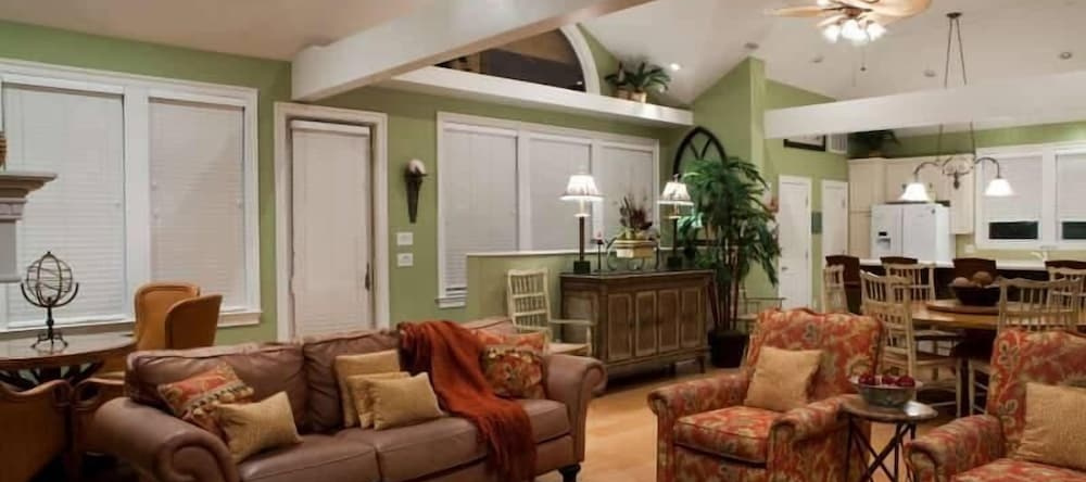 Summer House 4 Bedroom Holiday Home By Bald Head Island, Bald Head Island — photo 1