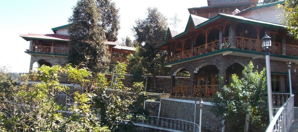 V Resorts Green Village Jageshwar, 巴盖什瓦尔 — 照片 1