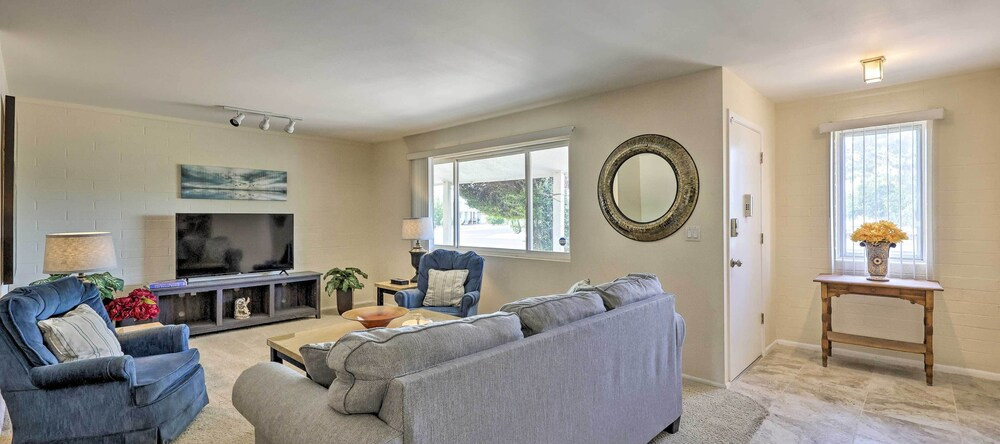 Quiet Sun City Home w/ Grill - Golf & Hike Nearby!, 太阳城 — 照片 1