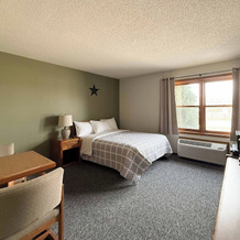 The Trail Inn - Amana IA, Amana — photo 2