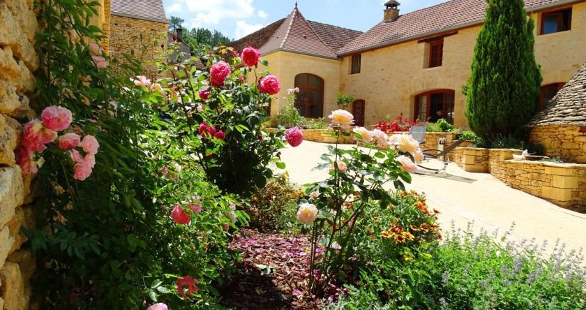 Aux Bories de Marquay, B&B avec SPA près de Sarlat, 马尔凯 — 照片 1