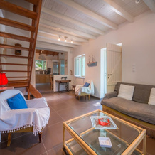 My Little House - 123 Soleil, Agia Marina — photo 4