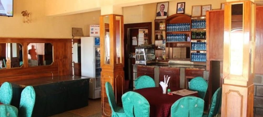 Border Palace Hotel, Busia — photo 1