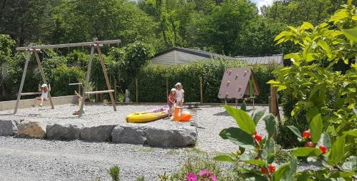 Camping Le Coin Charmant, 乔松 — 照片 1