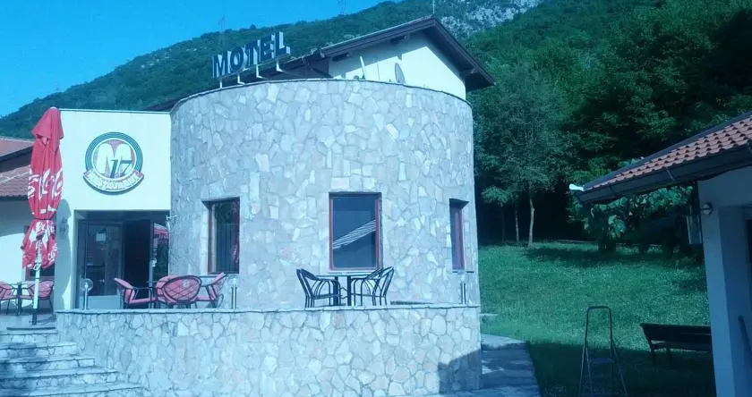 Motel M17, Любушки — фото 1
