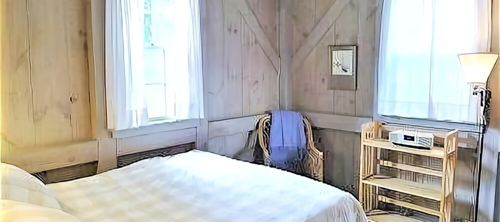 14 Alden - 3 Bedroom House, Orleans — photo 1