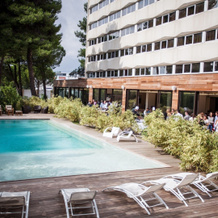 C Suites, 尼姆 — 照片 3
