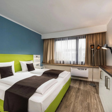 Offenburg City Hotel By Belvilla, Оффенбург — фото 4