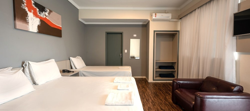 Italian Palace Hotel, Tres Coracoes — photo 1