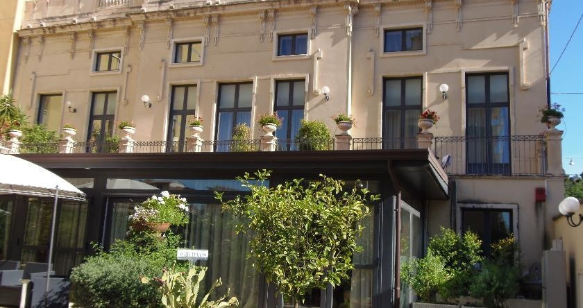 Hotel Residence Villa Cibele, 特雷梅斯蒂耶里埃特内奥 — 照片 1