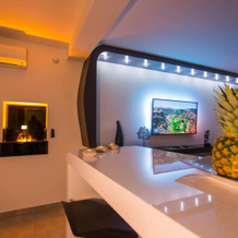 Apartment PLAZA ----Wallbox 11kW 16A ----- Private SPA- Jacuzzi, Infrared Sauna, Luxury massage chair, Parking, Entry with PIN 0 - 24h, Book without credit card-, 斯拉沃尼亚布罗德 — 照片 2
