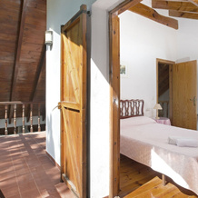 Cute House With Wooden Shutters Large Enclosed Garden Near Lloret De Mar, Сильс — фото 2