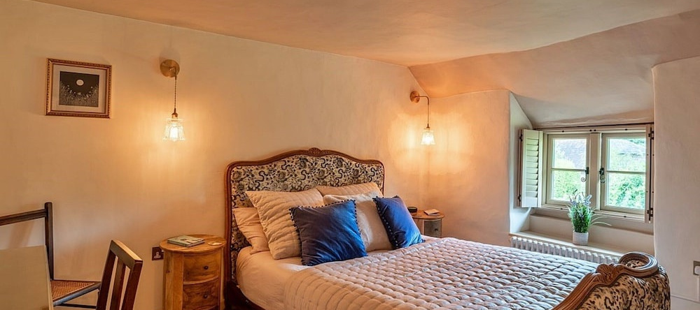 Cottage in Dorset Near Lulworth Cove, 温特伯恩斯蒂克兰 — 照片 1