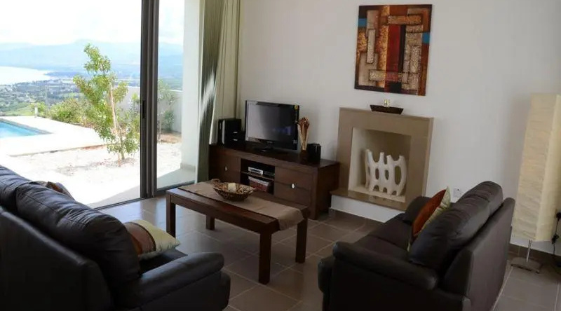 E12 Villa Echo, Neo Chorio — photo 1