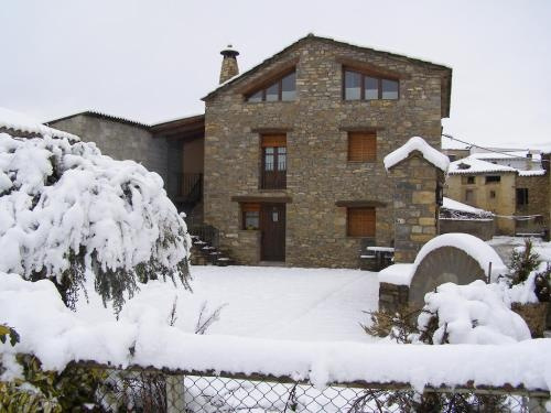 Apartamentos La Borda Castillon, 拉富埃瓦 — 照片 1