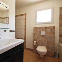 Villa with air-con, heated pool, jacuzzi, fenced garden and kids play equipment, 蒙布兰-德科尔比埃 — 照片 5