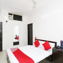 OYO 28411 Taj Guest House, 阿利布尔 — 照片 4