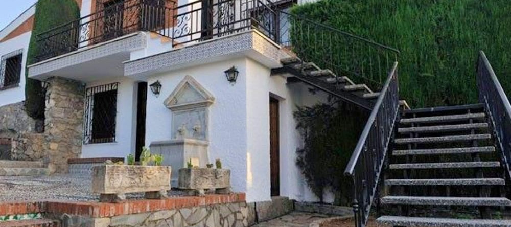 Villa With 3 Bedrooms In Monachil, With Wonderful City View, Private P, Баррио-де-ла-Вега — фото 1
