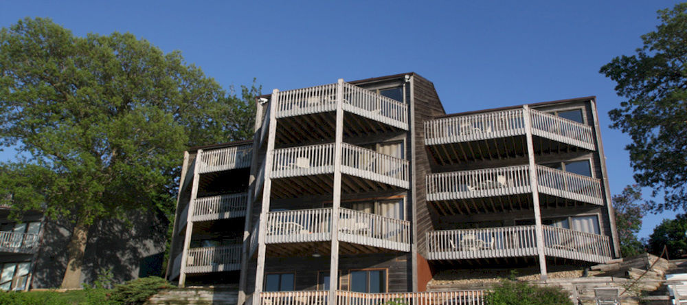 West Oaks Resort, Arnolds Park — photo 1