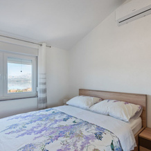 Bright Holiday Home in Jasenice With Beach Nearby, 亚塞尼采 — 照片 3