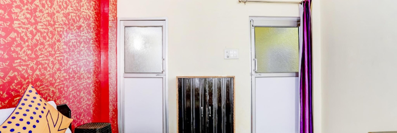 SPOT ON 76241 Ganga View Guest House, 加尔穆克泰什瓦尔 — 照片 1
