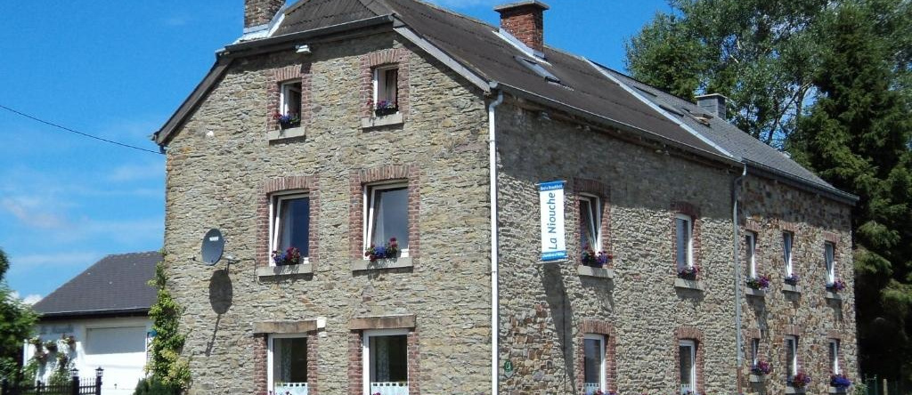 B&B La Niouche, Ла-Рош-ен-Арден — фото 1