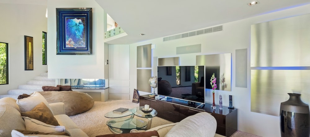 Cozy Suite - Ocean View & Private Beach, 凯特里特里 — 照片 1