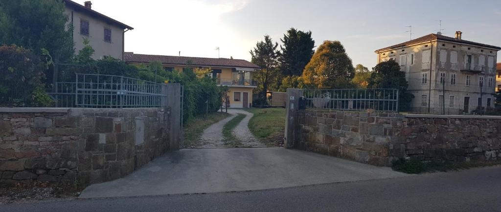 Sunny's House, 科尔蒙斯 — 照片 1