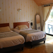 Logis Hôtel la Méridienne, 昂格拉尔-德圣弗卢尔 — 照片 5