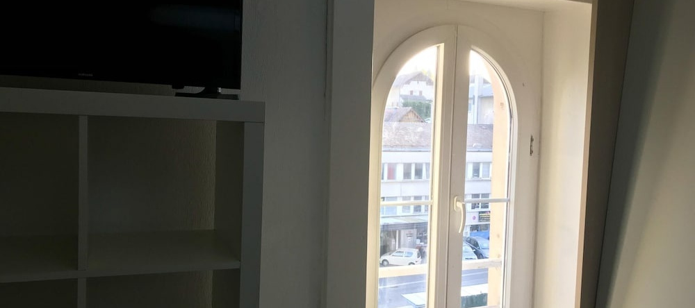 Studio in Neuchâtel, With Terrace and Wifi, 纳沙泰尔 — 照片 1