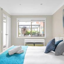 3-bed With Beach Views and Entertainment Area, Denhams Beach — photo 4
