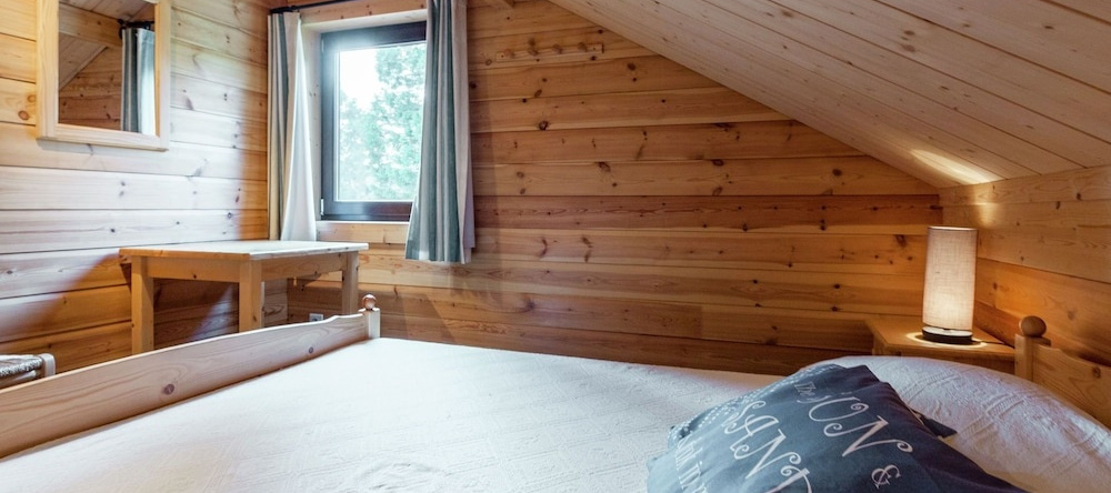 Modern Holiday Home in Vresse-sur-Semois with Kayaking, Vresse-sur-Semois — photo 1