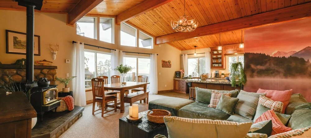 Hot Tub + Scenic Views: Luxury Twain Harte Cabin!, Sherwood Forest — photo 1