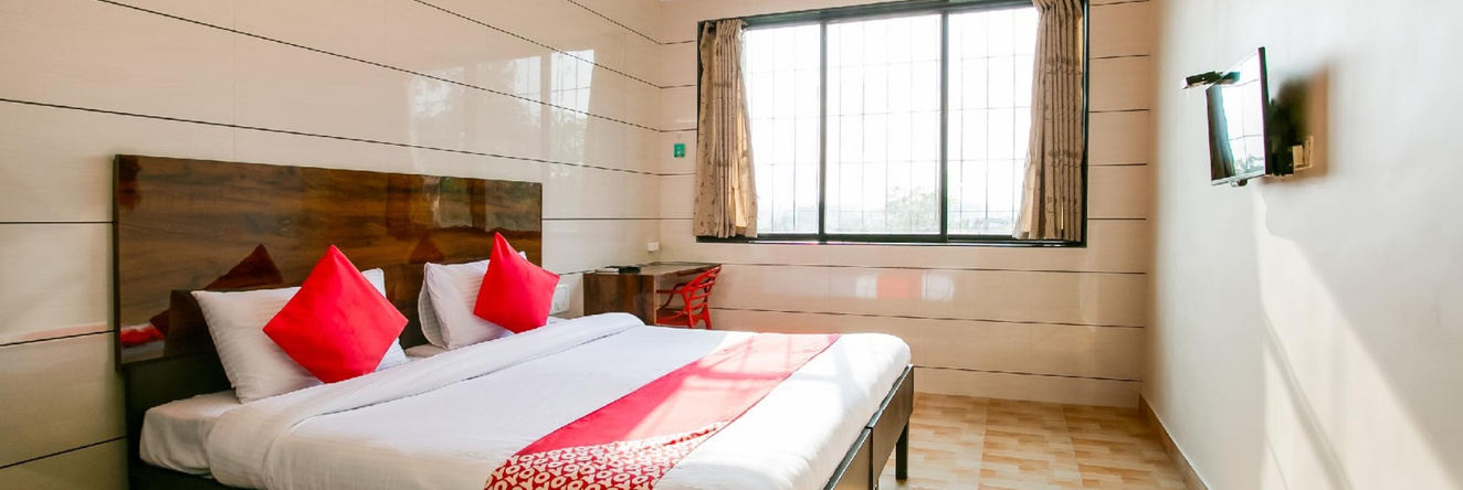 OYO Flagship 62747 Hotel Sarika, Neral — photo 1