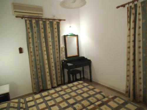 Alkyon Hotel, Kokkari — photo 1