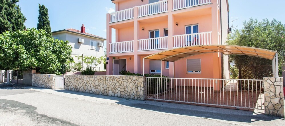 Apartment 600 M From A Nice Beach In The Cute Silo With Shared Swimming Pool, Сило — фото 1