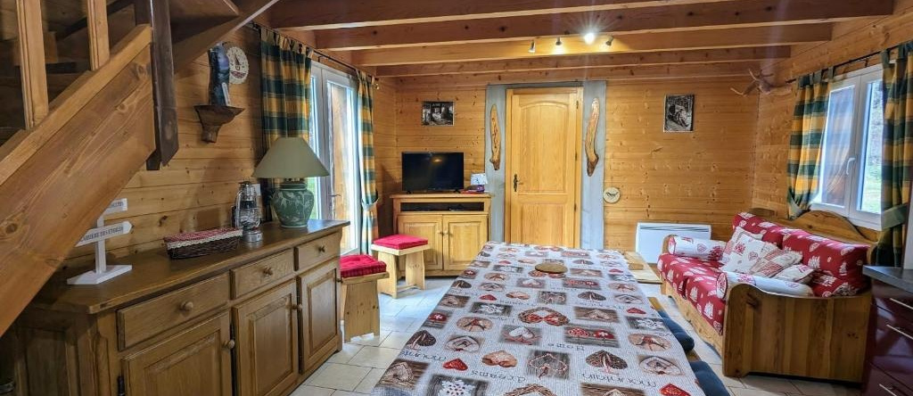 Chalet En Bois Avec Jardin, Proche Ski Et Randonnee, Equipe Pour 8 Pers. A Vagney, Vosges - Fr-1-589-283, Ванье — фото 1