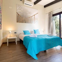Villa Palmera, paradise near Barcelona, luxurious villa, comfortably sleeping 22, 奥利韦拉 — 照片 2