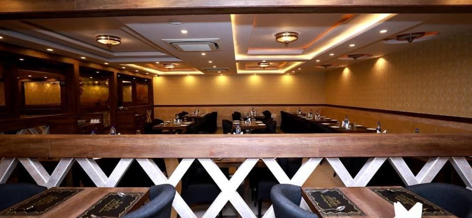 Savoury Restaurant & Residency, Неламангала — фото 1