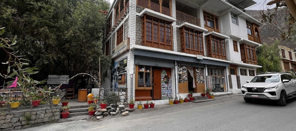 Turtuk Ashoor Guest House, Turtuk — photo 1